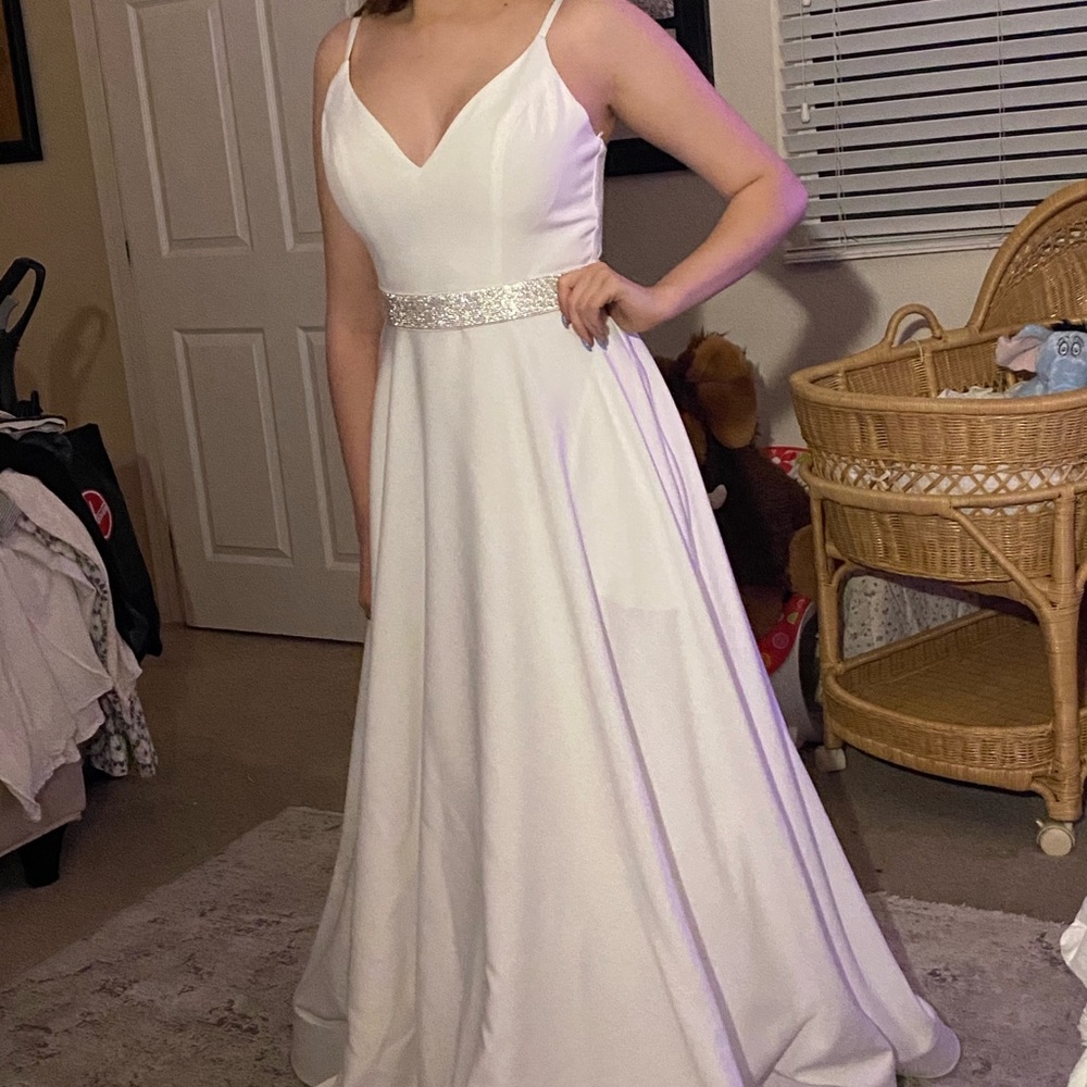 Beautiful MACDUGGAL gown sz 4P